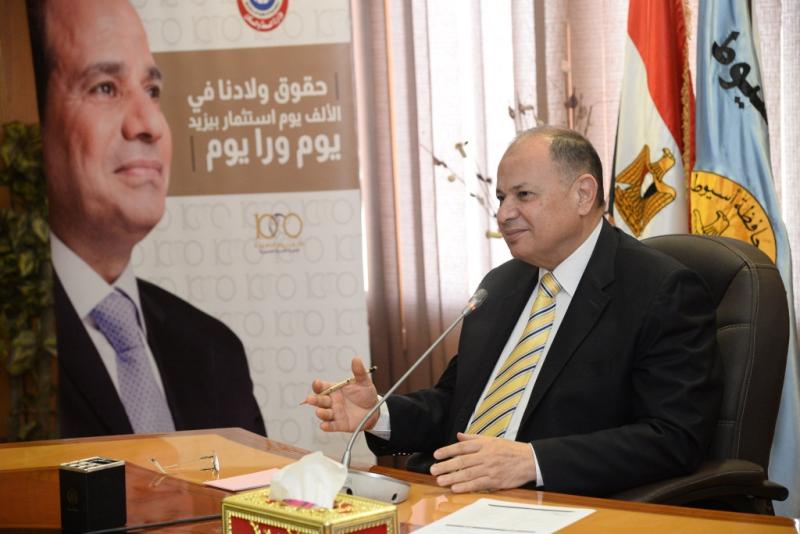 محافظ أسيوط 