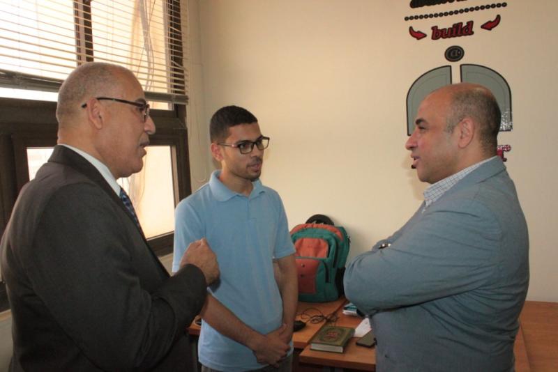 نائب رئيس الجامعه لشؤون البيئه
