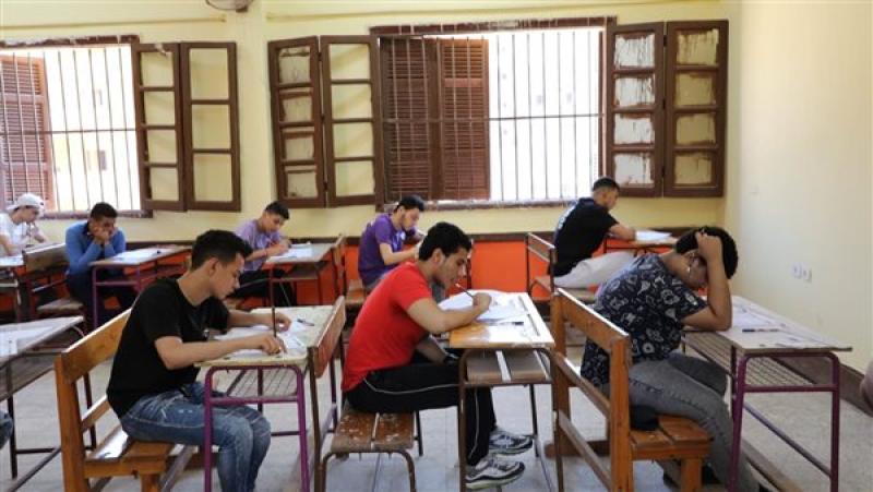 طلاب الثانوية العامة 