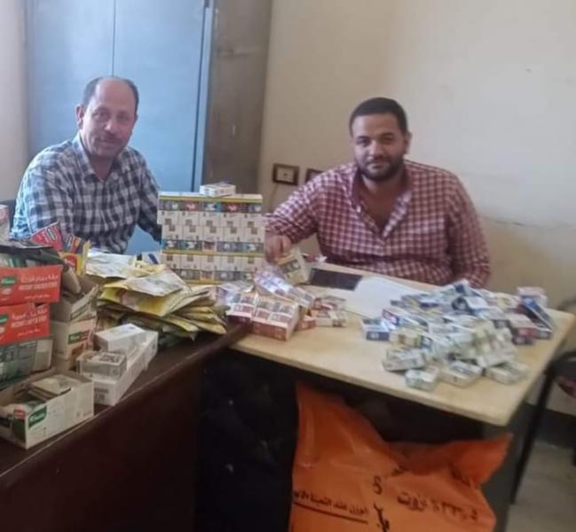 اثناء الضبط المواد الغذائيه