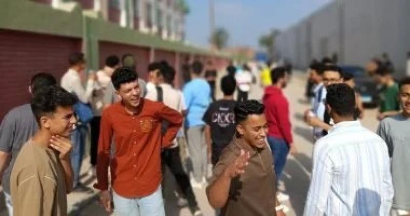 امتحانات الثانوية 
