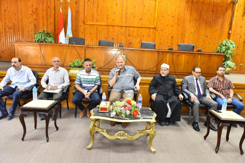 محافظ أسيوط 