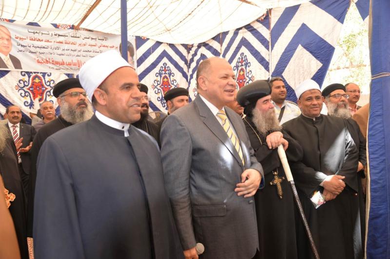 محافظ أسيوط 