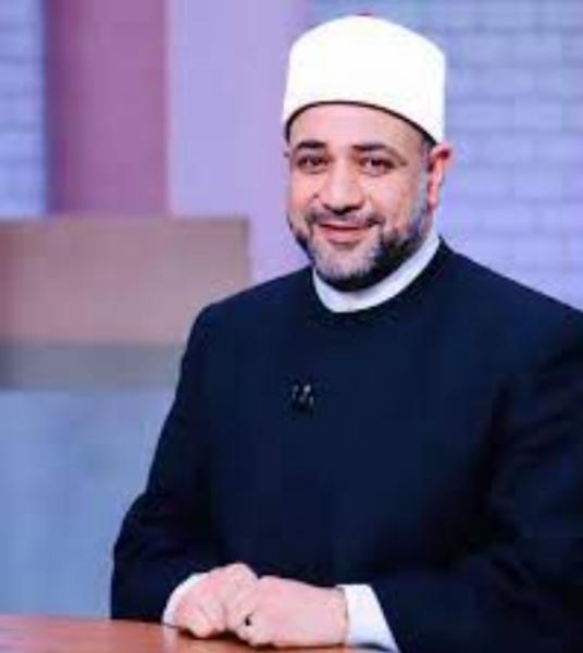 أيمن أبو عمر