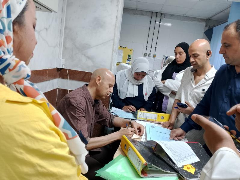 جانب من المتابعة الطبية 