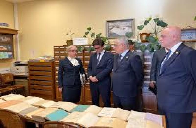 النائب العام يجري زيارة لمقر جامعة مكتب المدعي