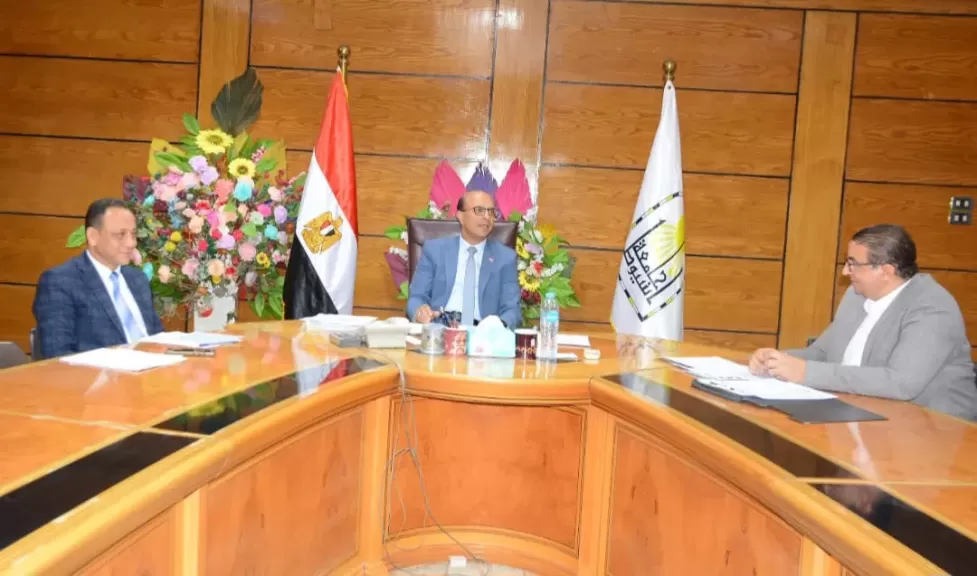 رئيس جامعة أسيوط 