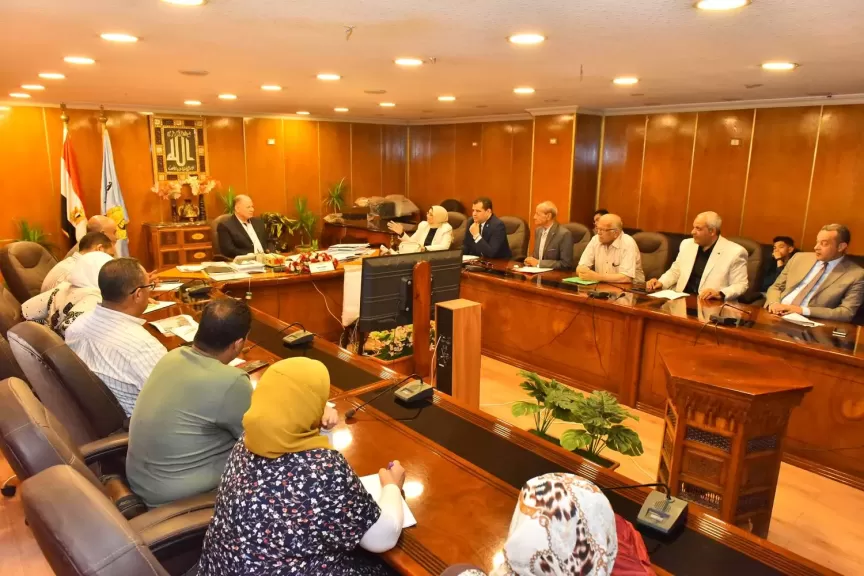 محافظ أسيوط 