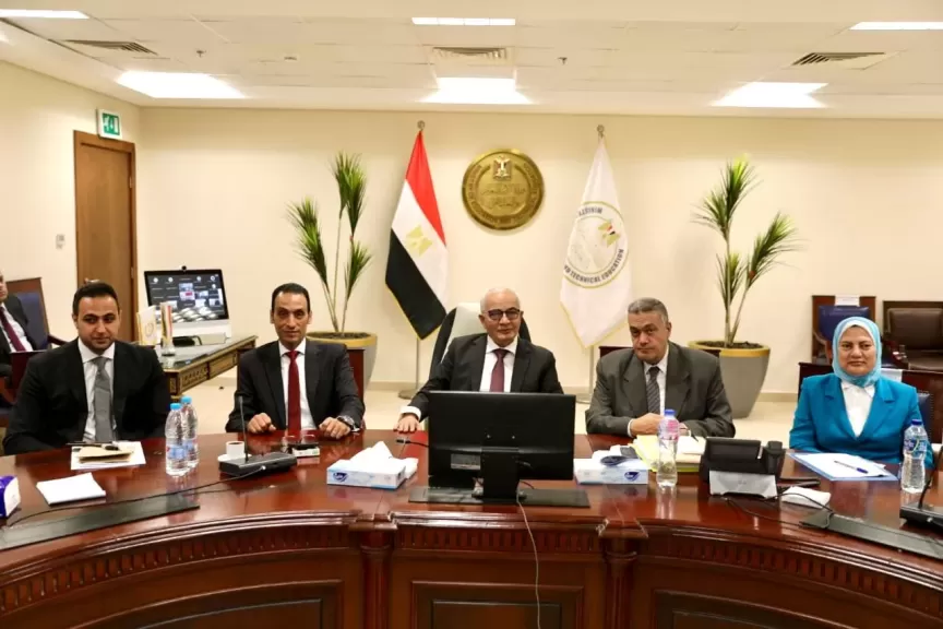رضا حجازى يتابع سير العملية الامتحانية 