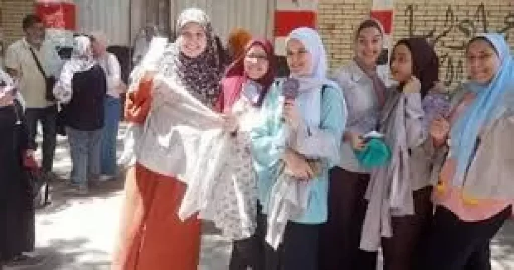 طلاب