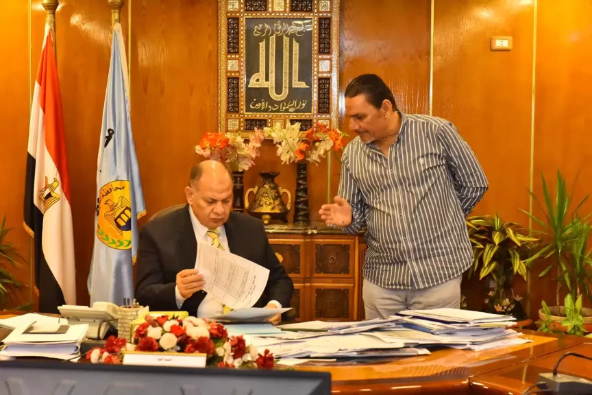 محافظ أسيوط 