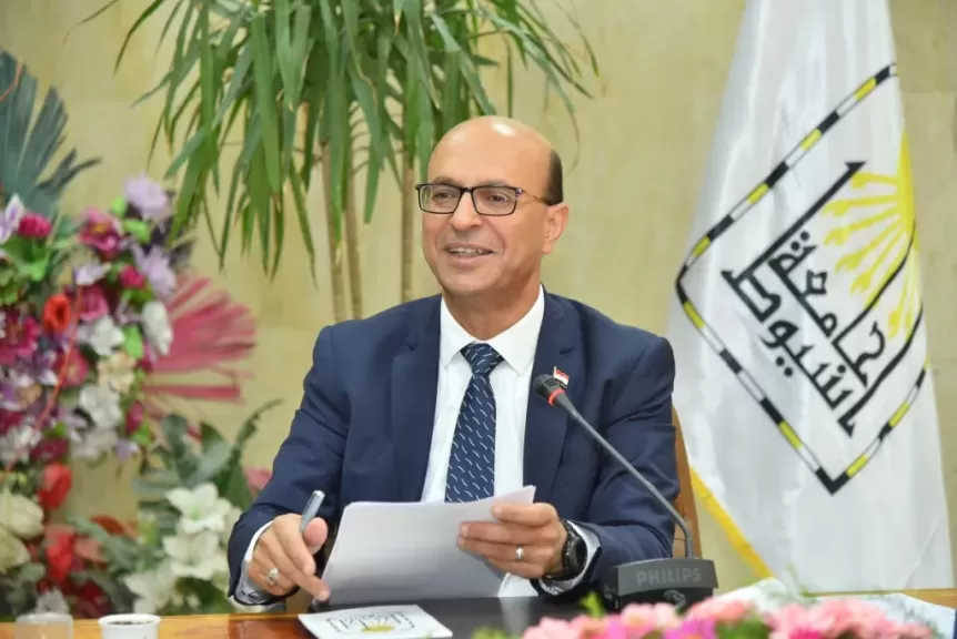 رئيس جامعة أسيوط 