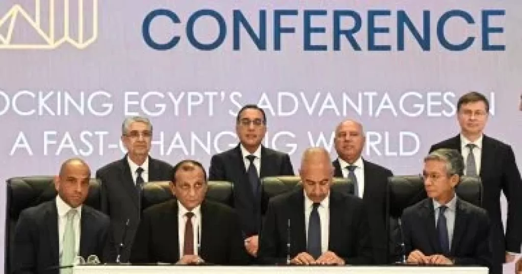 رئيس الوزراء يشهد توقيع الاتفاقية