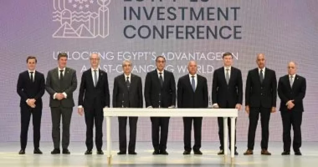 رئيس الوزراء يشهد توقيع الاتفاقية الخاصة بمشروع إنتاج الهيدروجين الأخضر