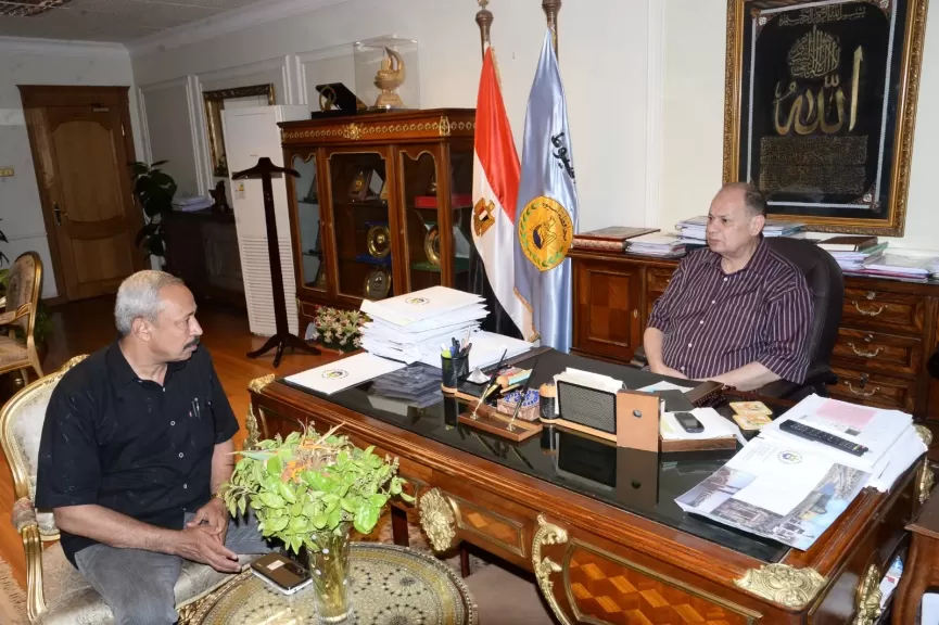 محافظ أسيوط 