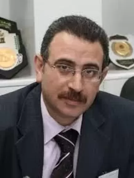 الدكتور طارق فهمي