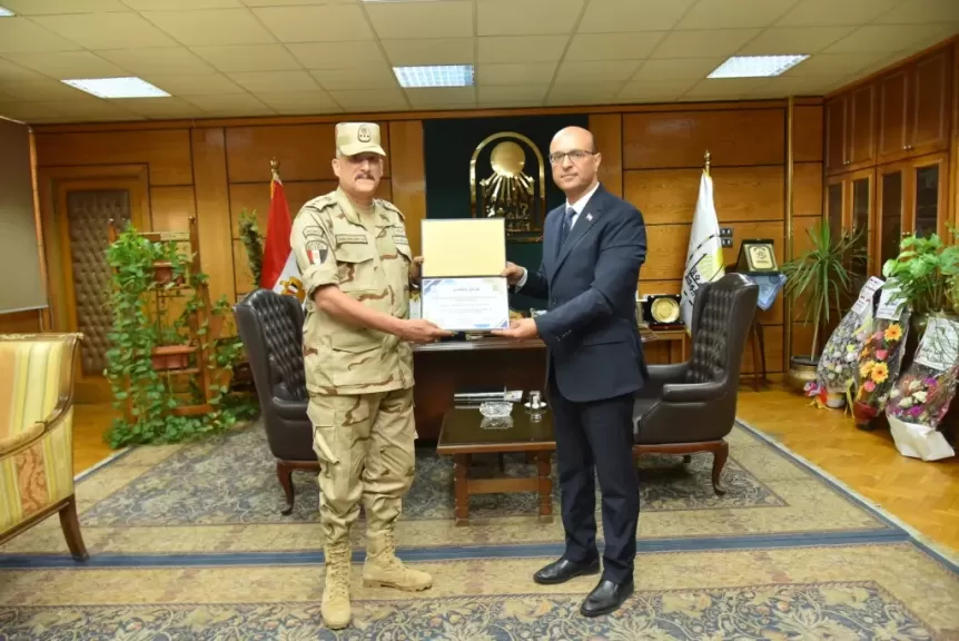 رئيس جامعة أسيوط 