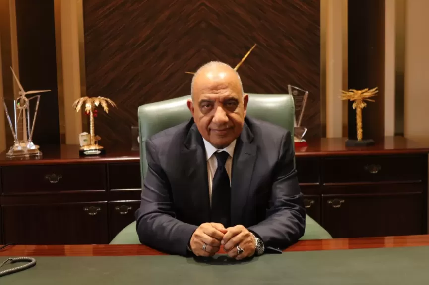  وزير الكهرباء
