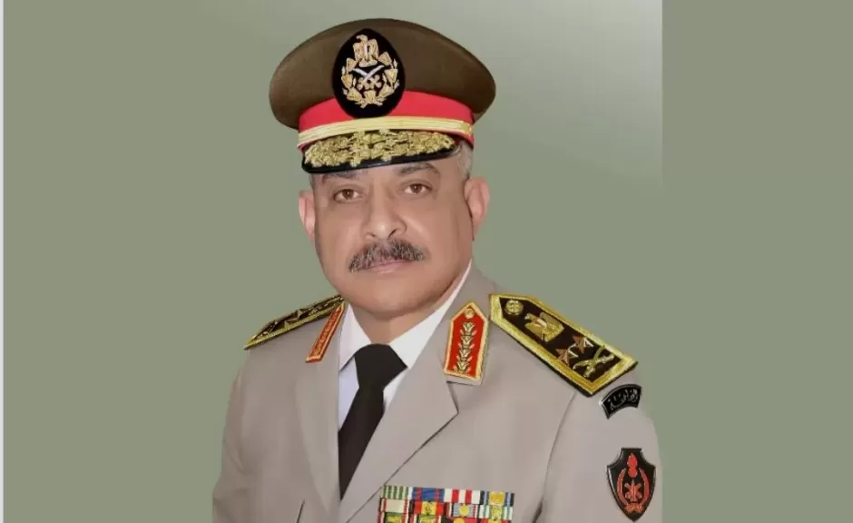 وزير الدفاع 