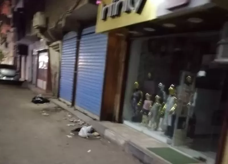 رار غلق جميع المحلات التجارية