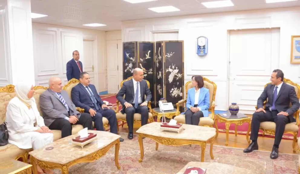 محافظ البحيرة 