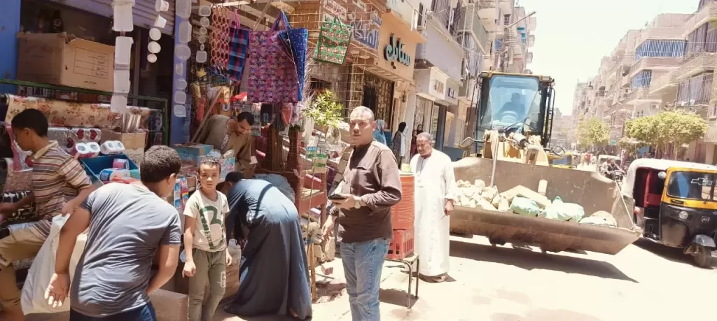 اثناء الاشغالات وتوسيع الشارع