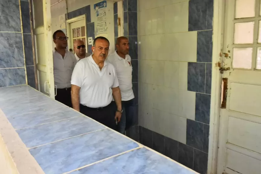 محافظ أسيوط 
