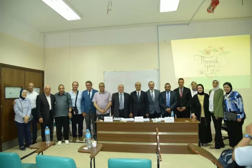 رئيس جامعة أسيوط 
