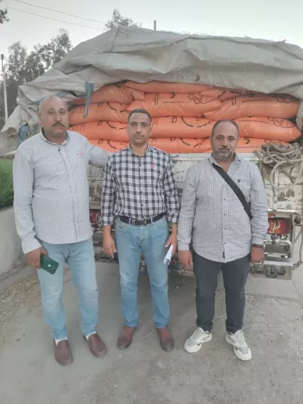 السياره المضبوطه بالسماد