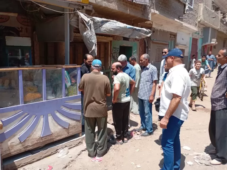  اثناء رفع الاشغالات