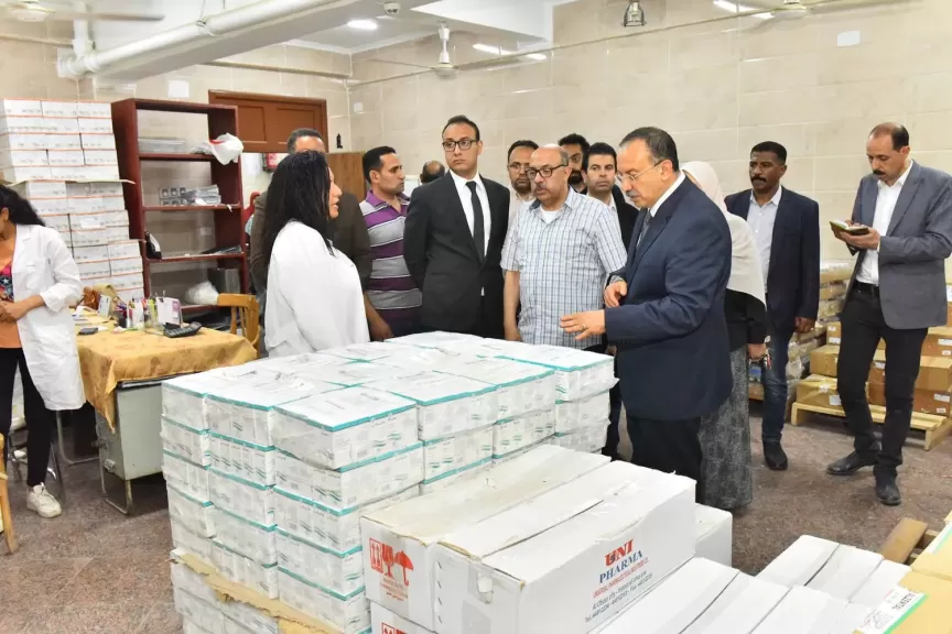 محافظ أسيوط 