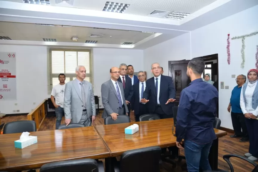 رئيس جامعة أسيوط 