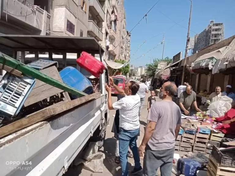 رفع الاشغالات اليومية بمراكز البحيرة