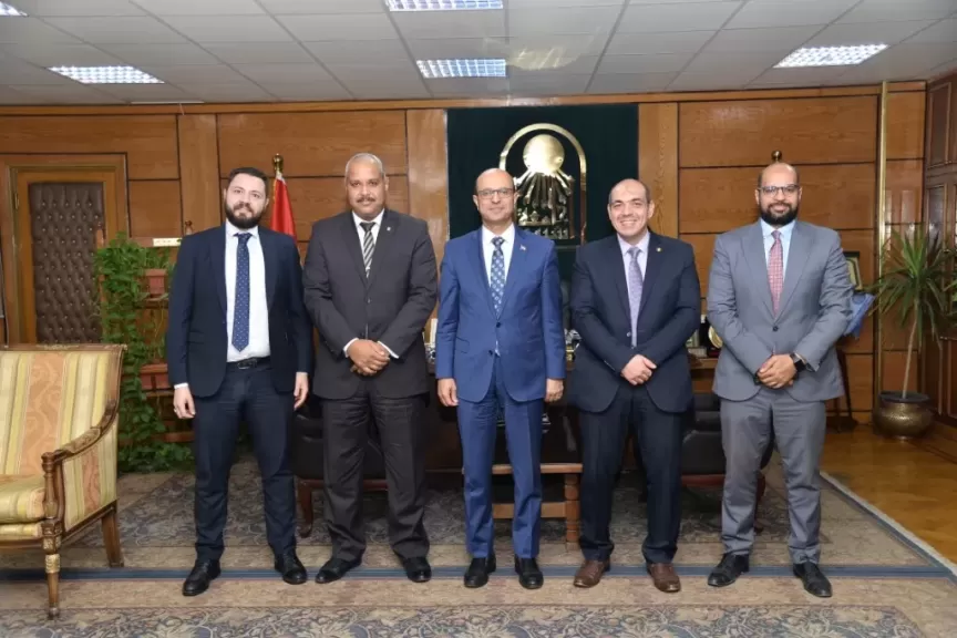 رئيس جامعة أسيوط 