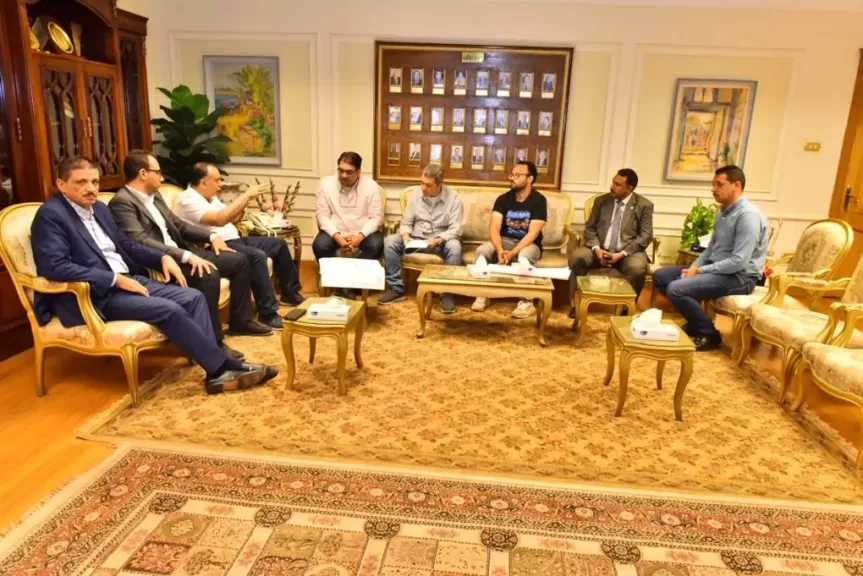 محافظ أسيوط 