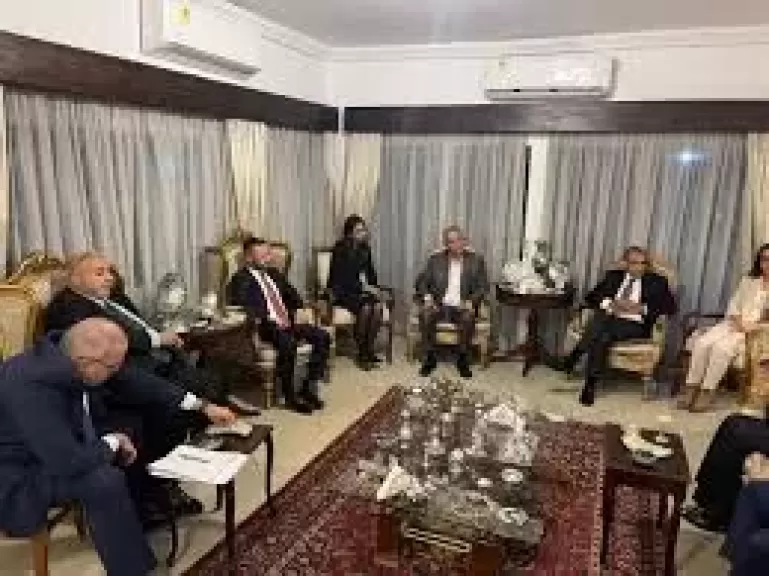 وزير الخارجية يلتقى مع كبار رجال الأعمال الغانيين