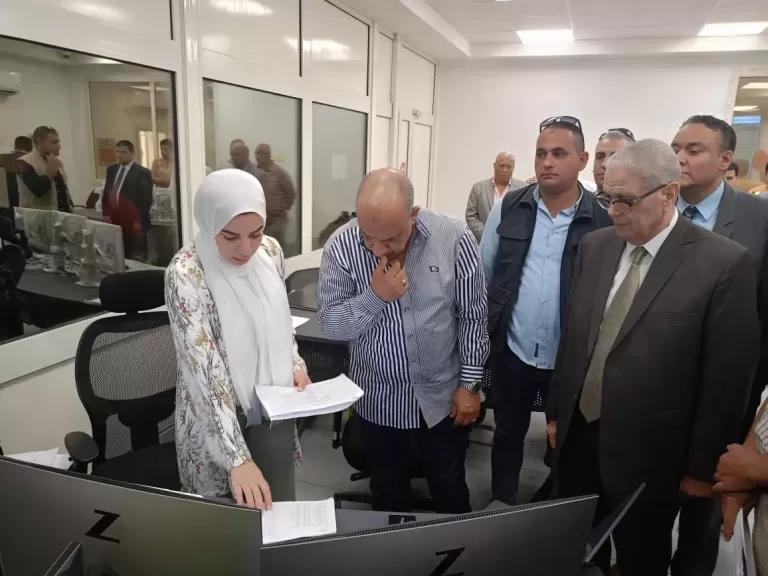 وزير الكهرباء يتفقد محطة شمال القاهرة " المركبة " 