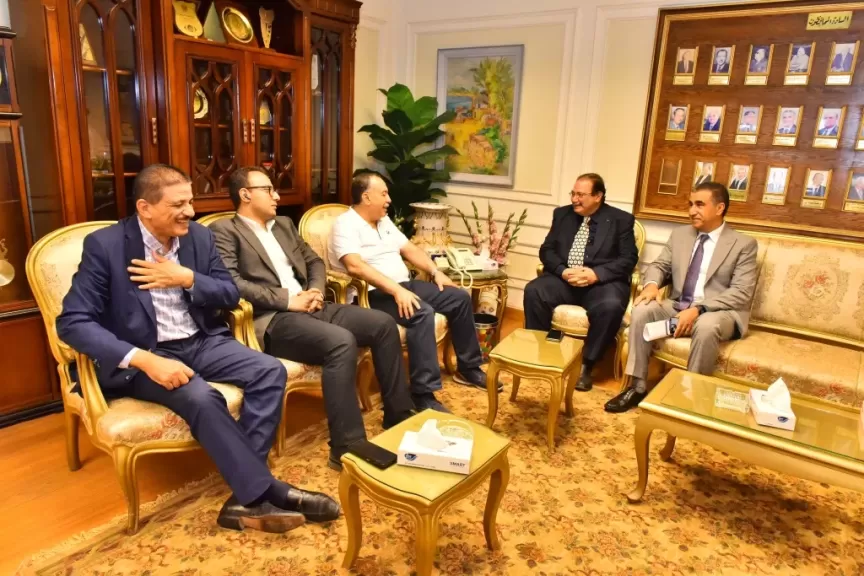 محافظ  استقبل وكيل جهاز الحسابات