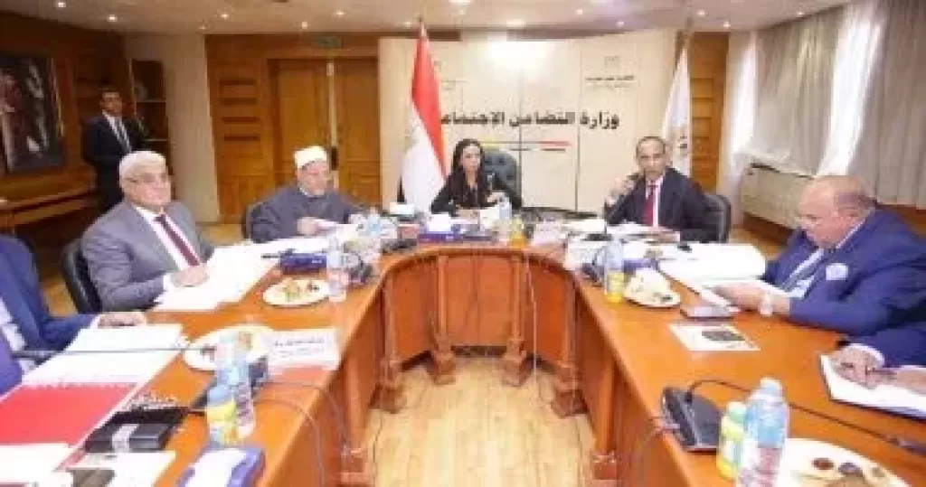 لدكتورة مايا مرسي وزيرة التضامن الاجتماعي ورئيس مجلس إدارة بنك ناصر