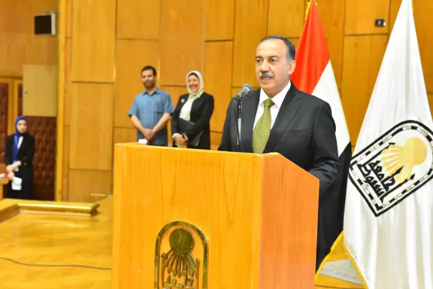 محافظ أسيوط 