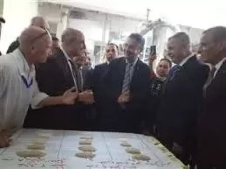 وزير التموين يتفقد المرحلة الثالثة من تطوير مطحن الإسكندرية