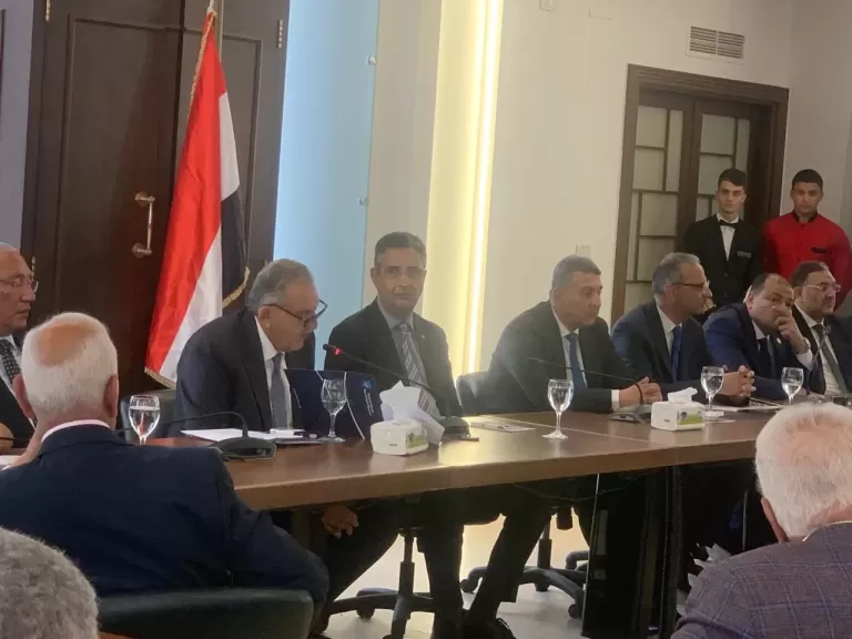 وزير التموين