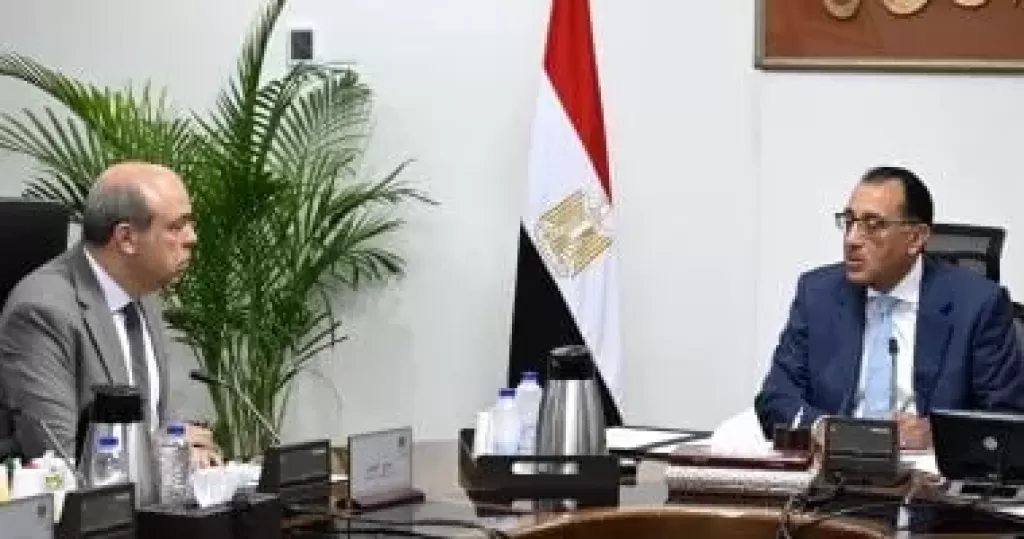رئيس الوزراء ووزير الطيران