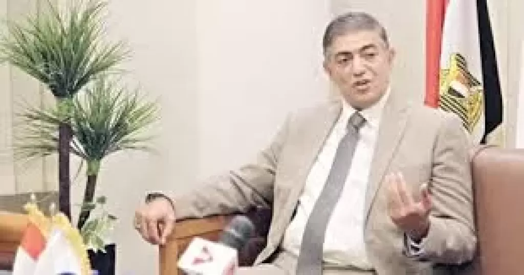 هشام عبدالعزيز