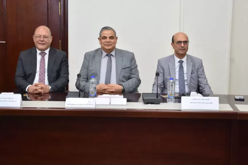 رئيس جامعة أسيوط 