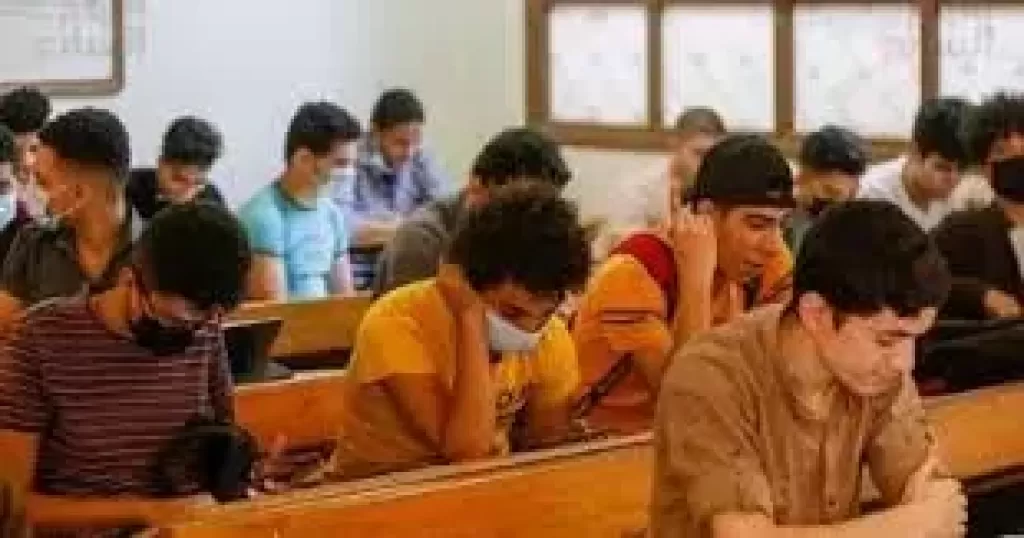 طلاب