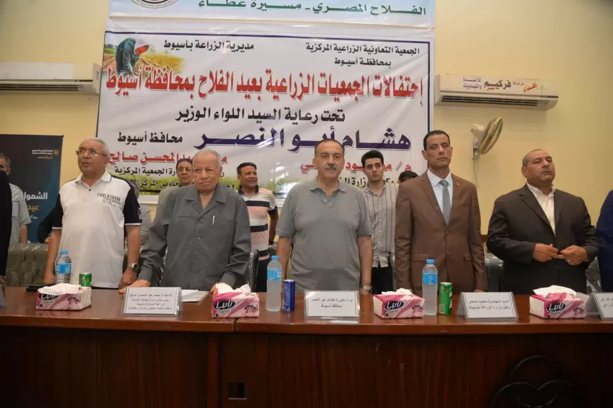 جانب من الندوة 