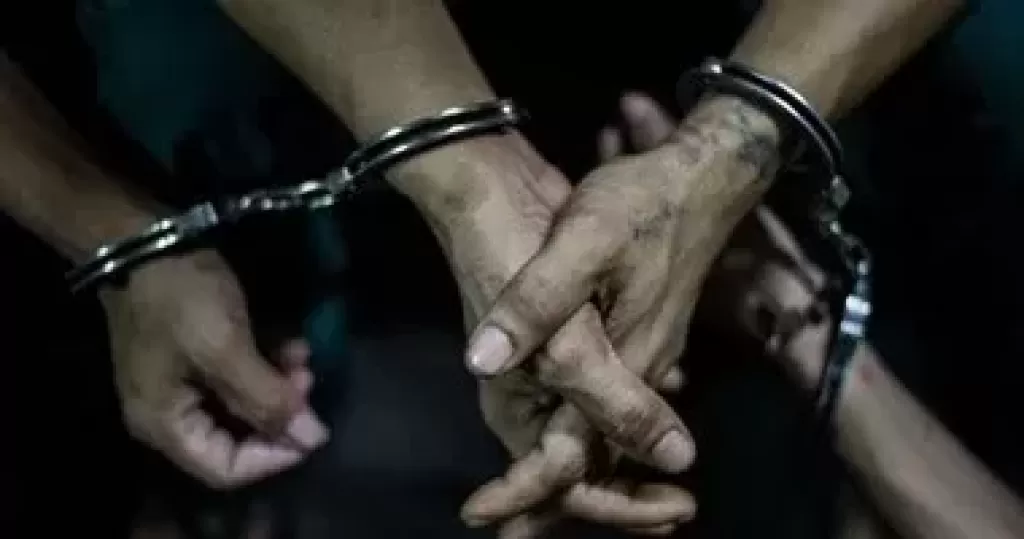 كلابشات - أرشيفية