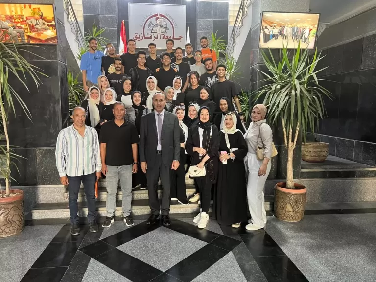 جانت من فرقة كورال الجامعة 