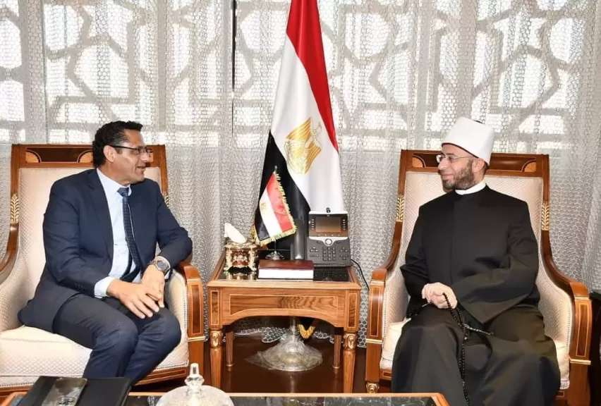 وزير الأوقاف ونقيب الصحفيين 